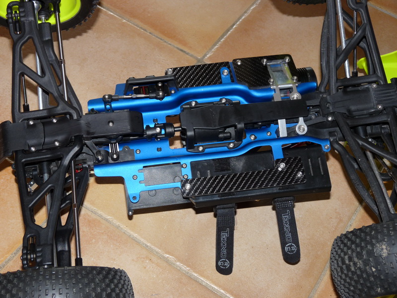 b-revo chassis alu et b-revo chassis carbone - Page 6 P1000173_resize